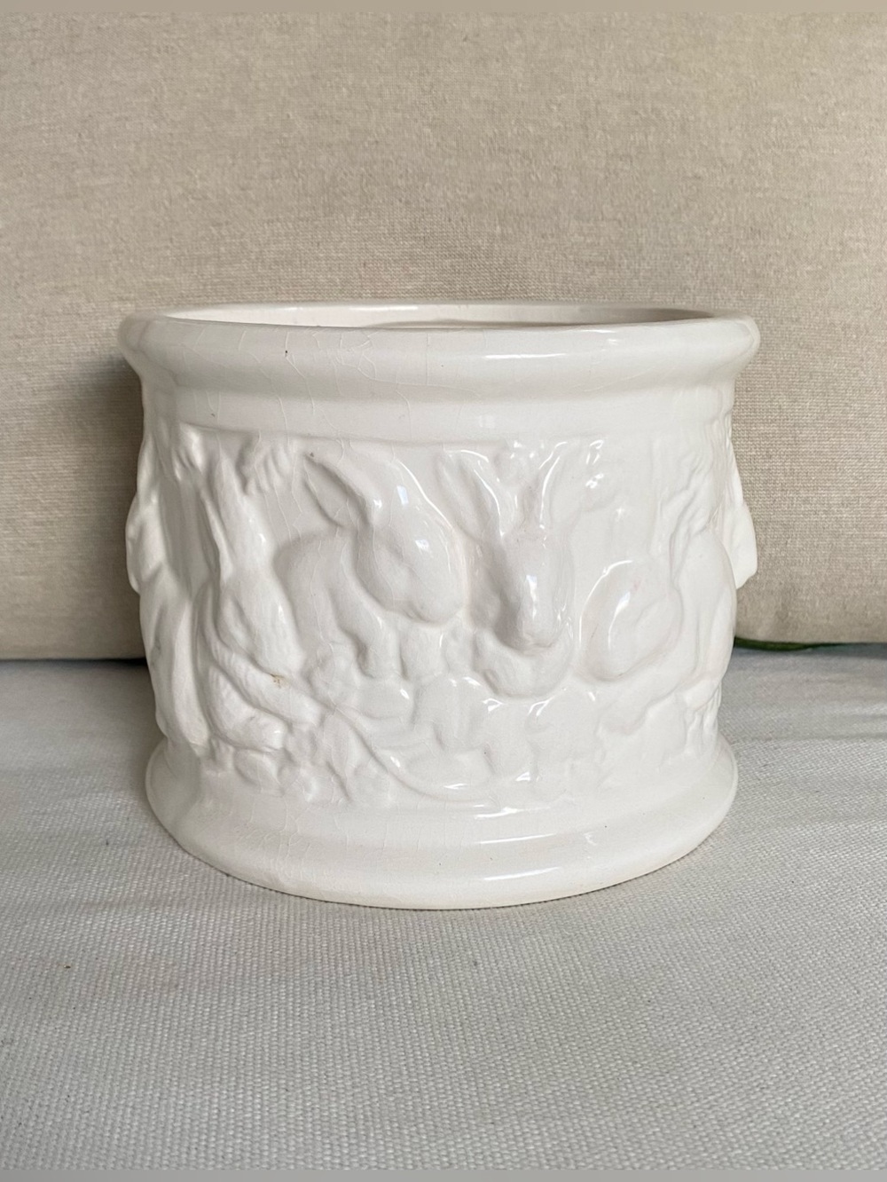 VTG 1996 Embossed Rabbit Ceramic Planter 5” White Easter Bunny Pot Vase